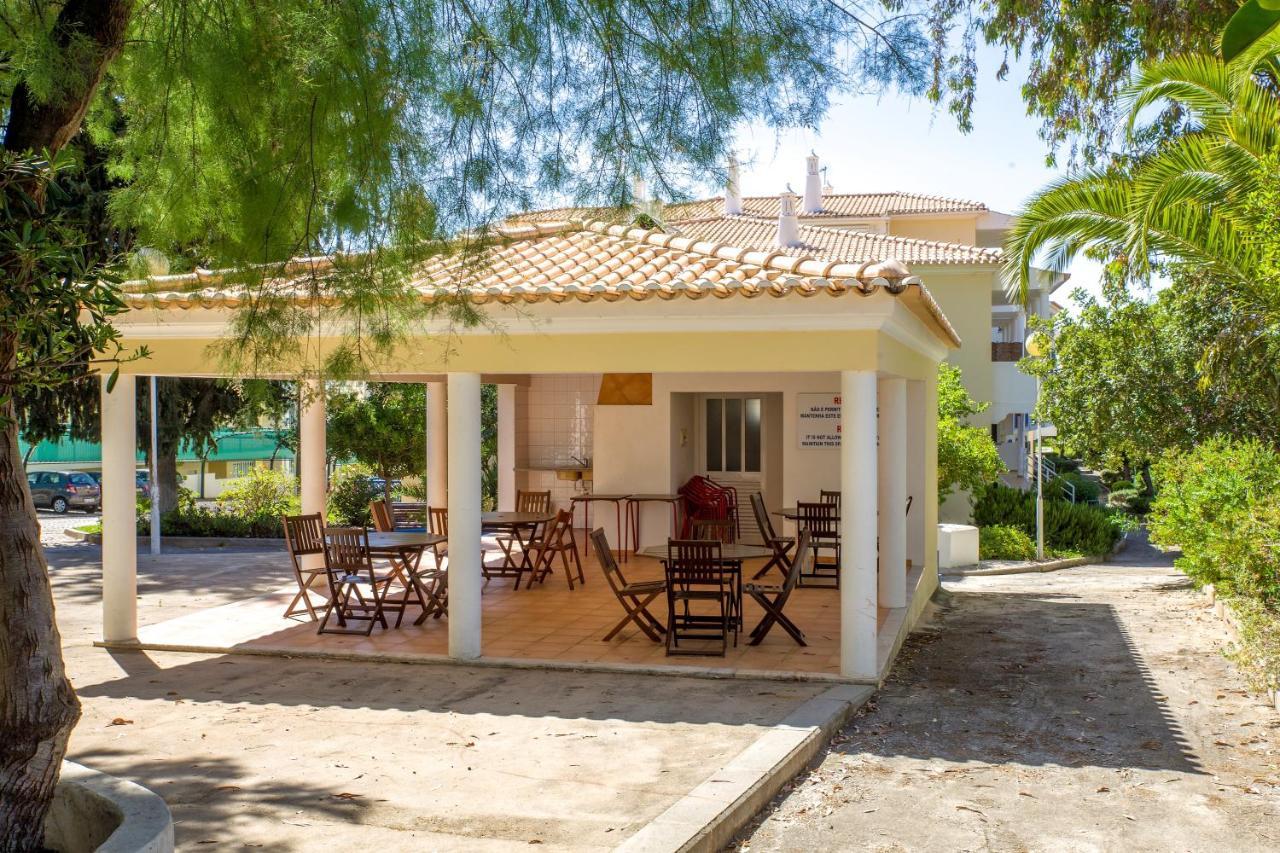 Alfeli-Ap Appartement Olhos de Agua  Buitenkant foto