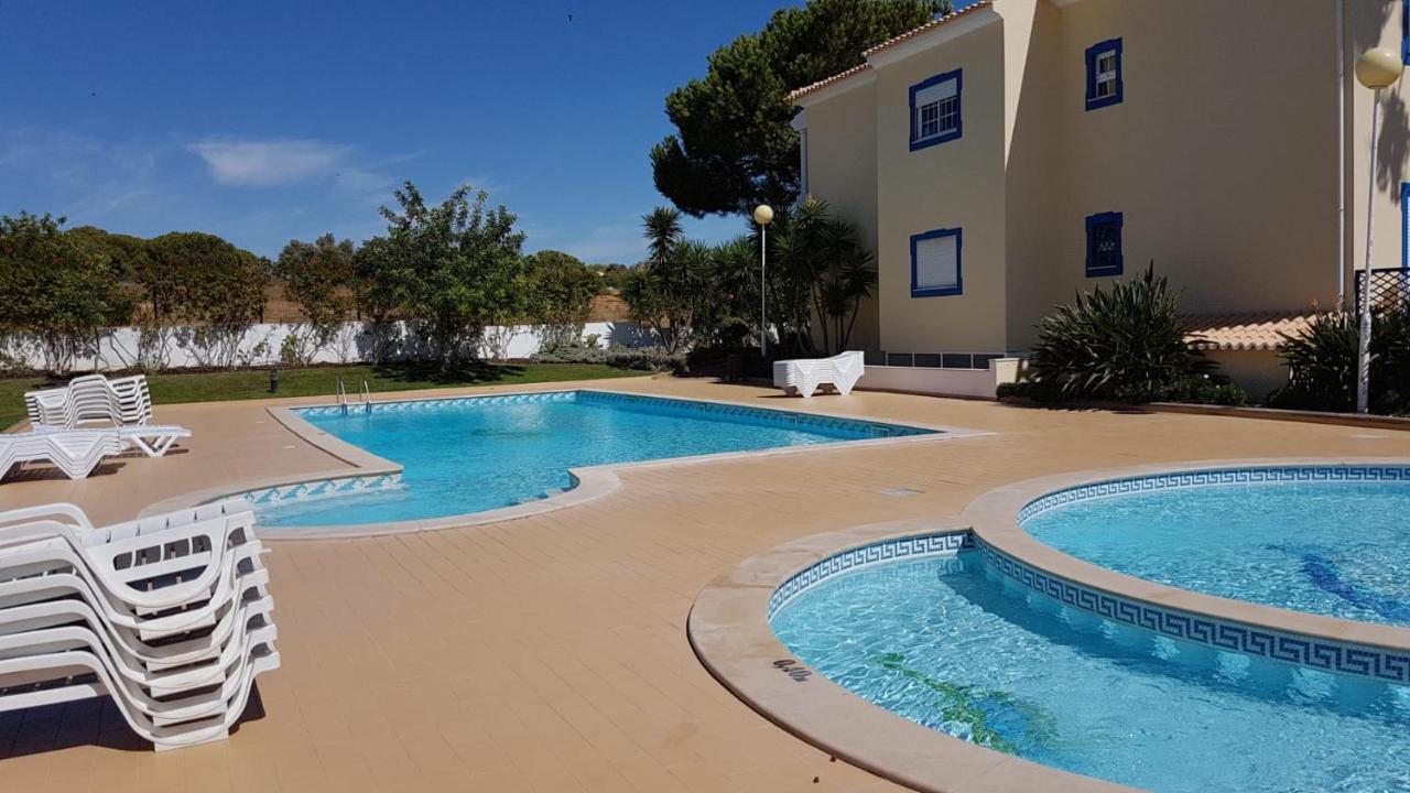 Alfeli-Ap Appartement Olhos de Agua  Buitenkant foto